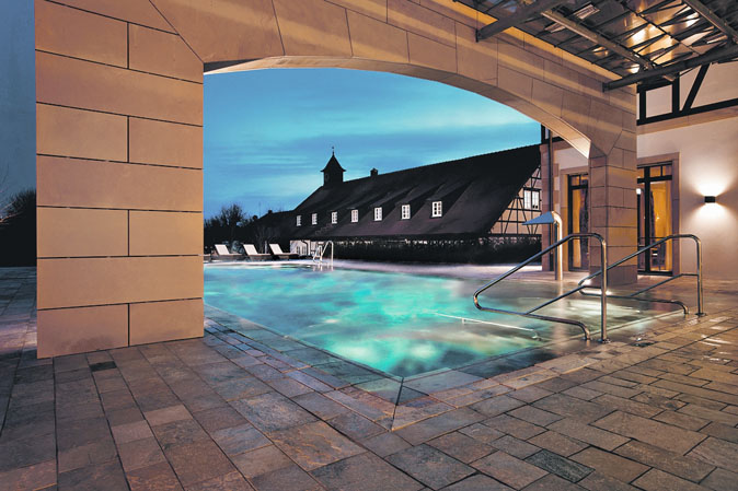 aussenpool friedrichsruhe