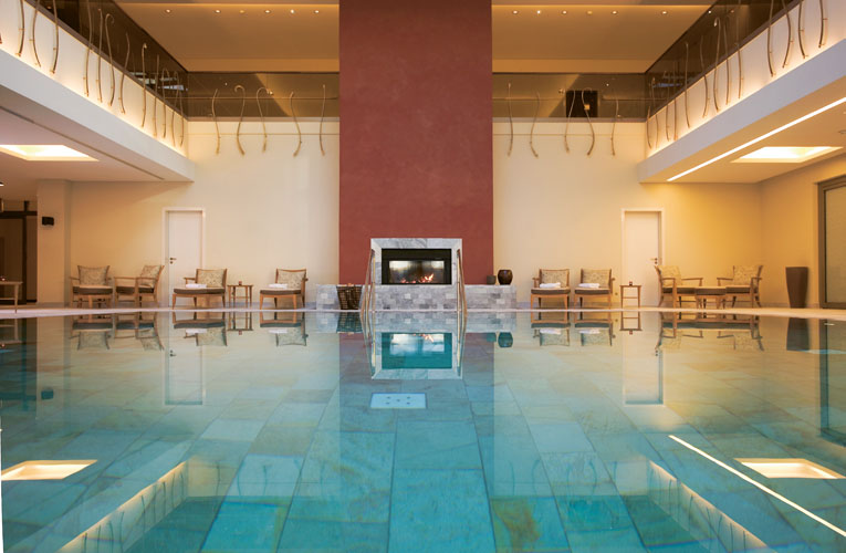 innenpool wellnesshotel friedrichsruhe
